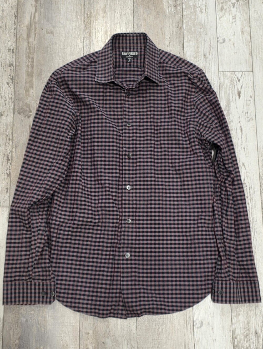 (M) Men's Express Button-down Collared Shirt Checkered Purple & Black Cotton